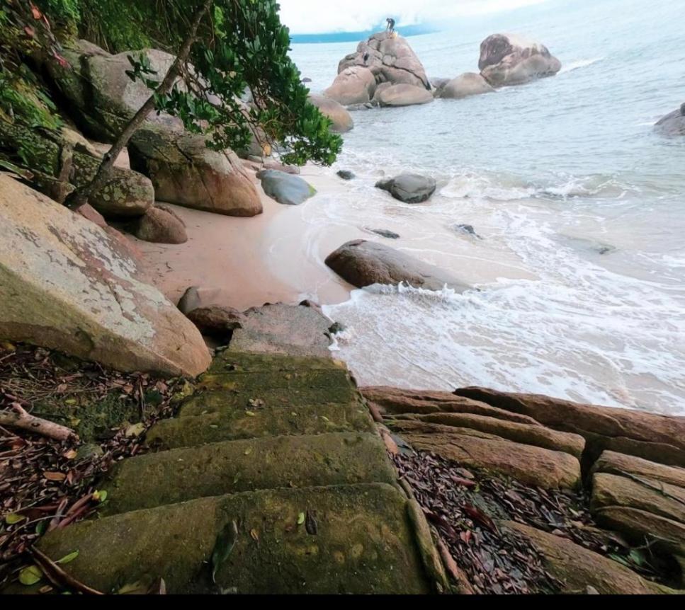Linda Cobertura Duplex, Pe Na Areia,Vista Linda. Apartment คารากัวตาตูบา ภายนอก รูปภาพ