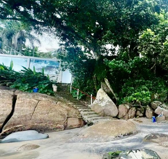 Linda Cobertura Duplex, Pe Na Areia,Vista Linda. Apartment คารากัวตาตูบา ภายนอก รูปภาพ